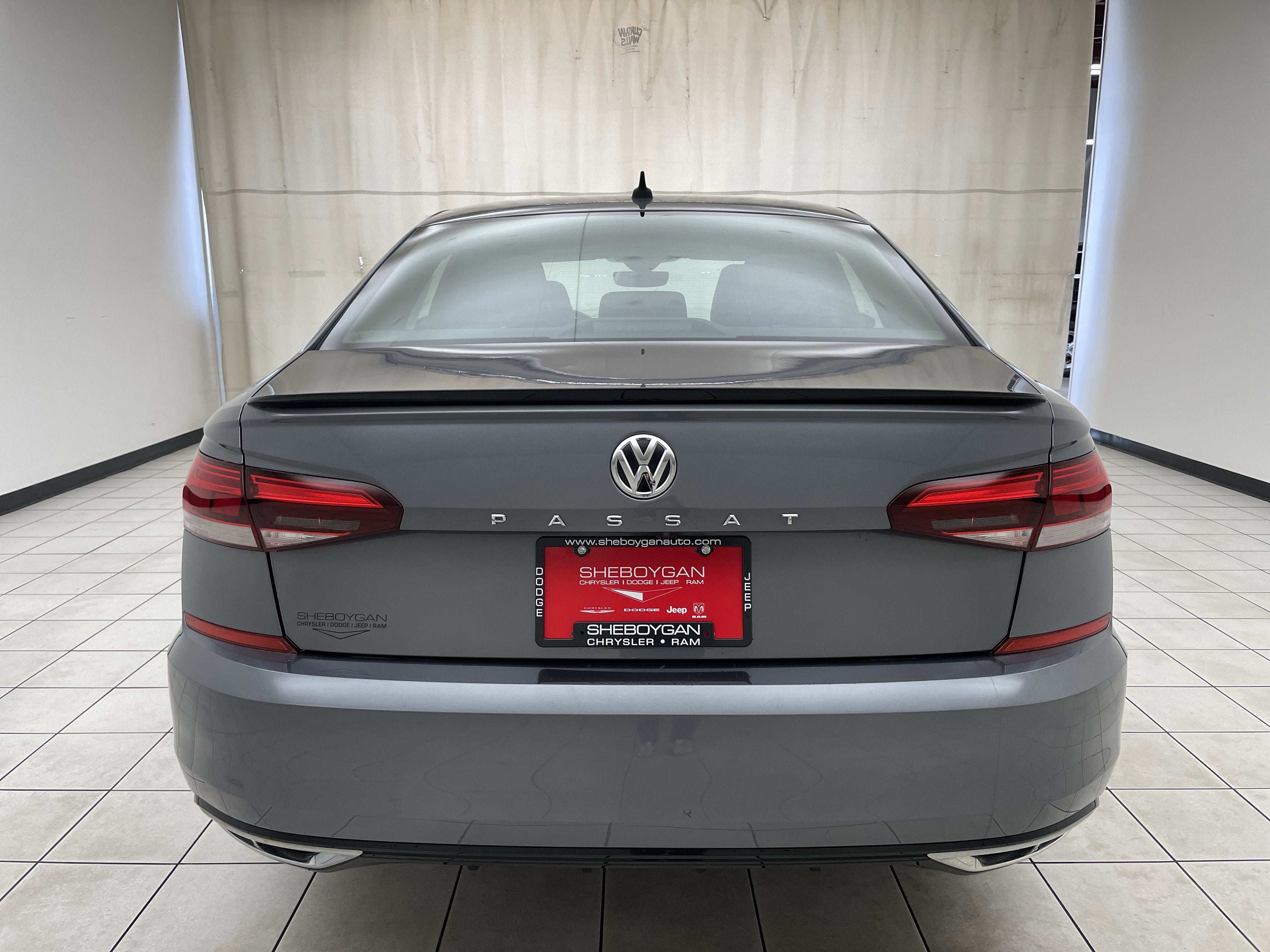 2021 Volkswagen Passat 2.0T R-Line