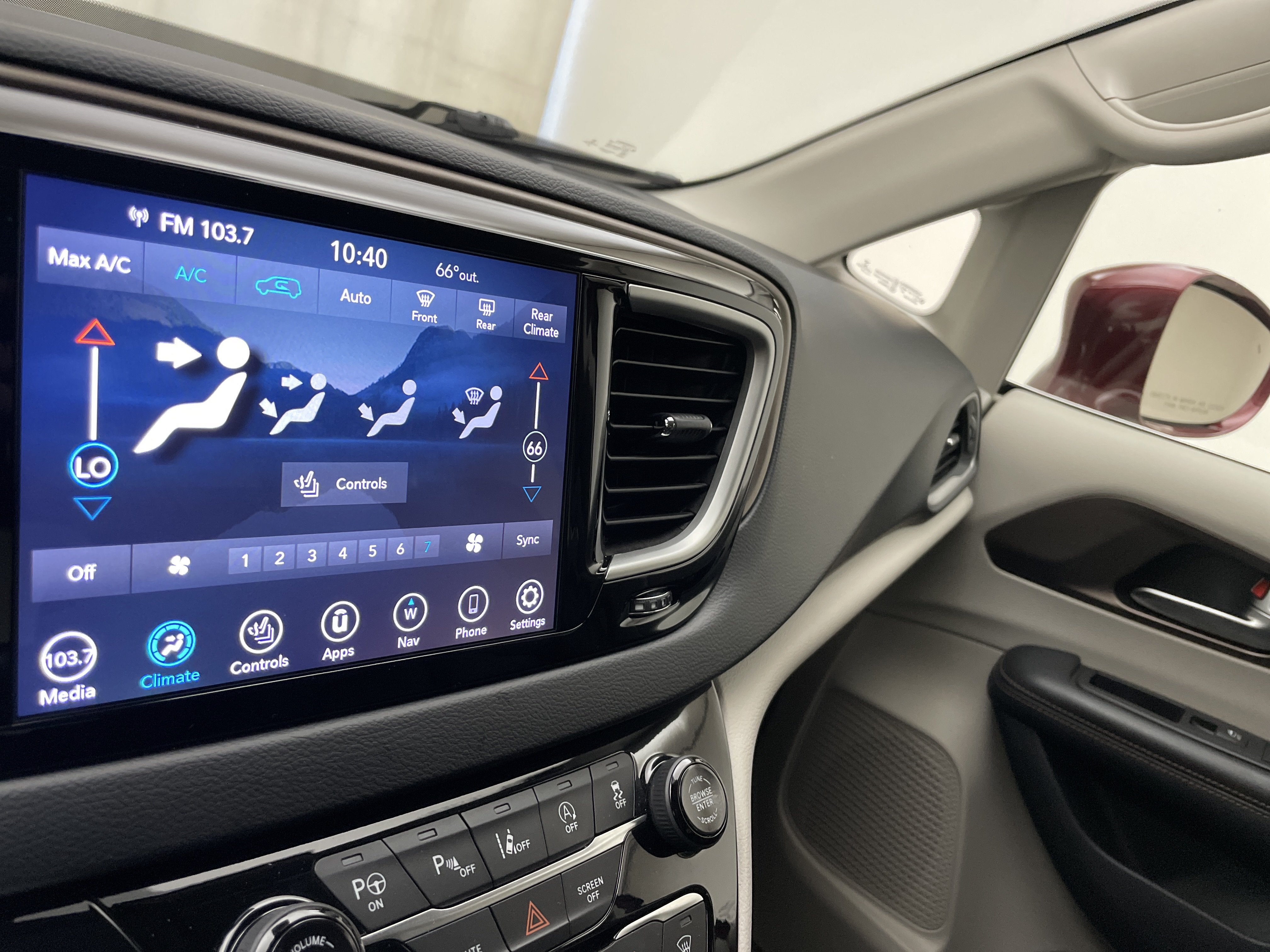 2019 Chrysler Pacifica Touring L