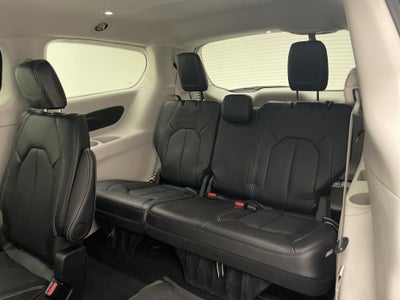 2024 Chrysler Pacifica Touring L AWD