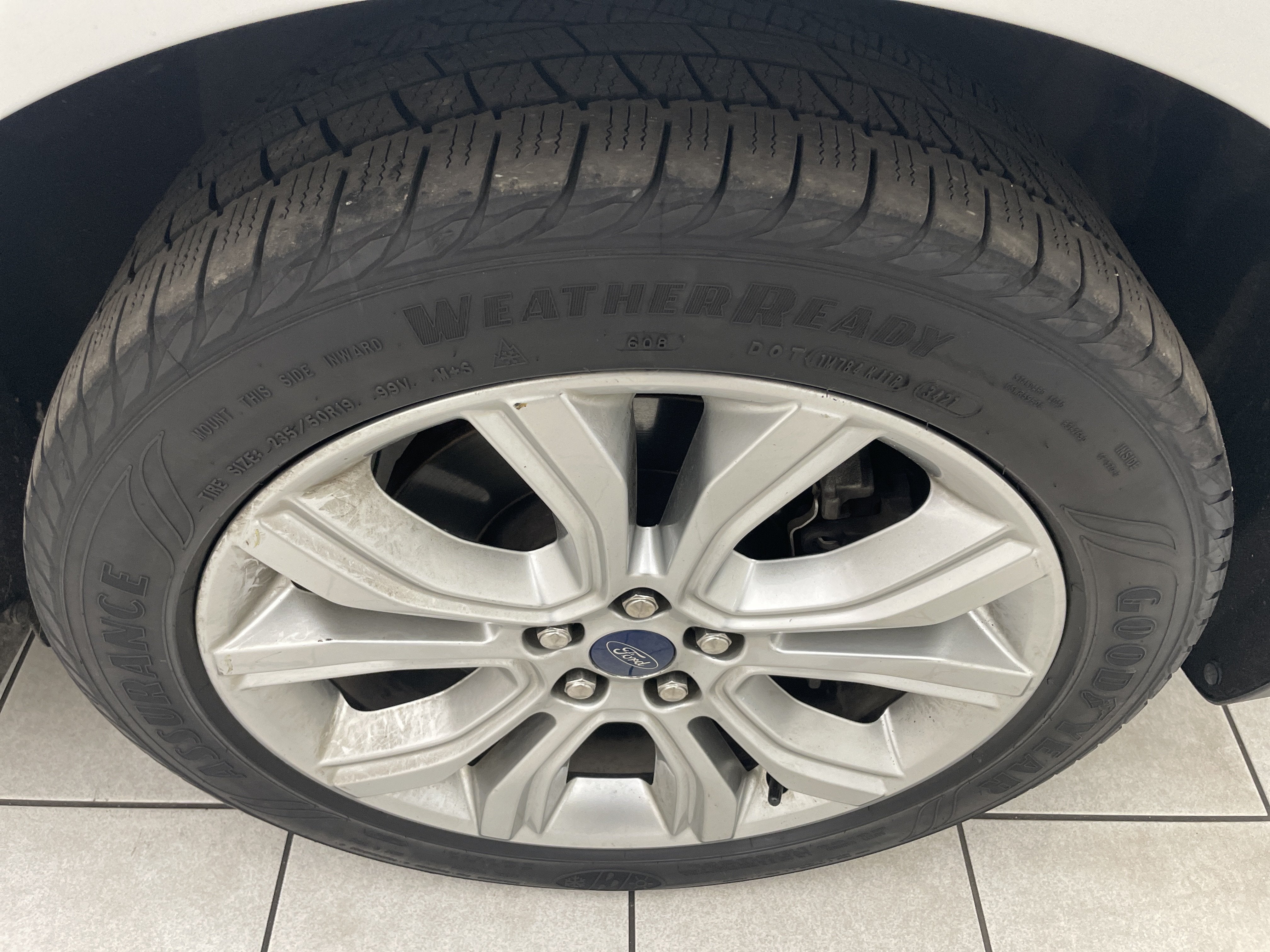 2020 Ford Edge Titanium