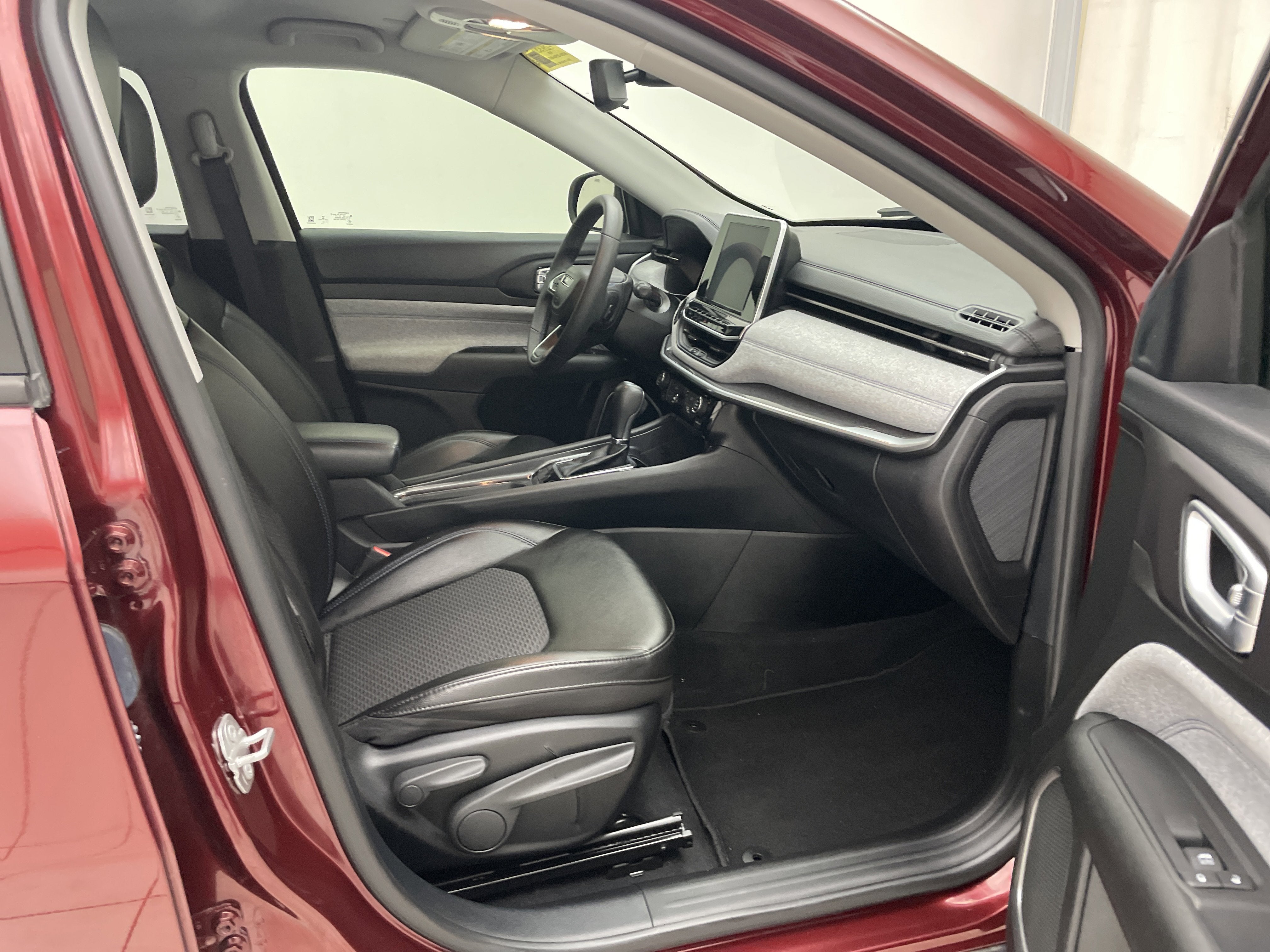 2022 Jeep Compass Latitude FWD