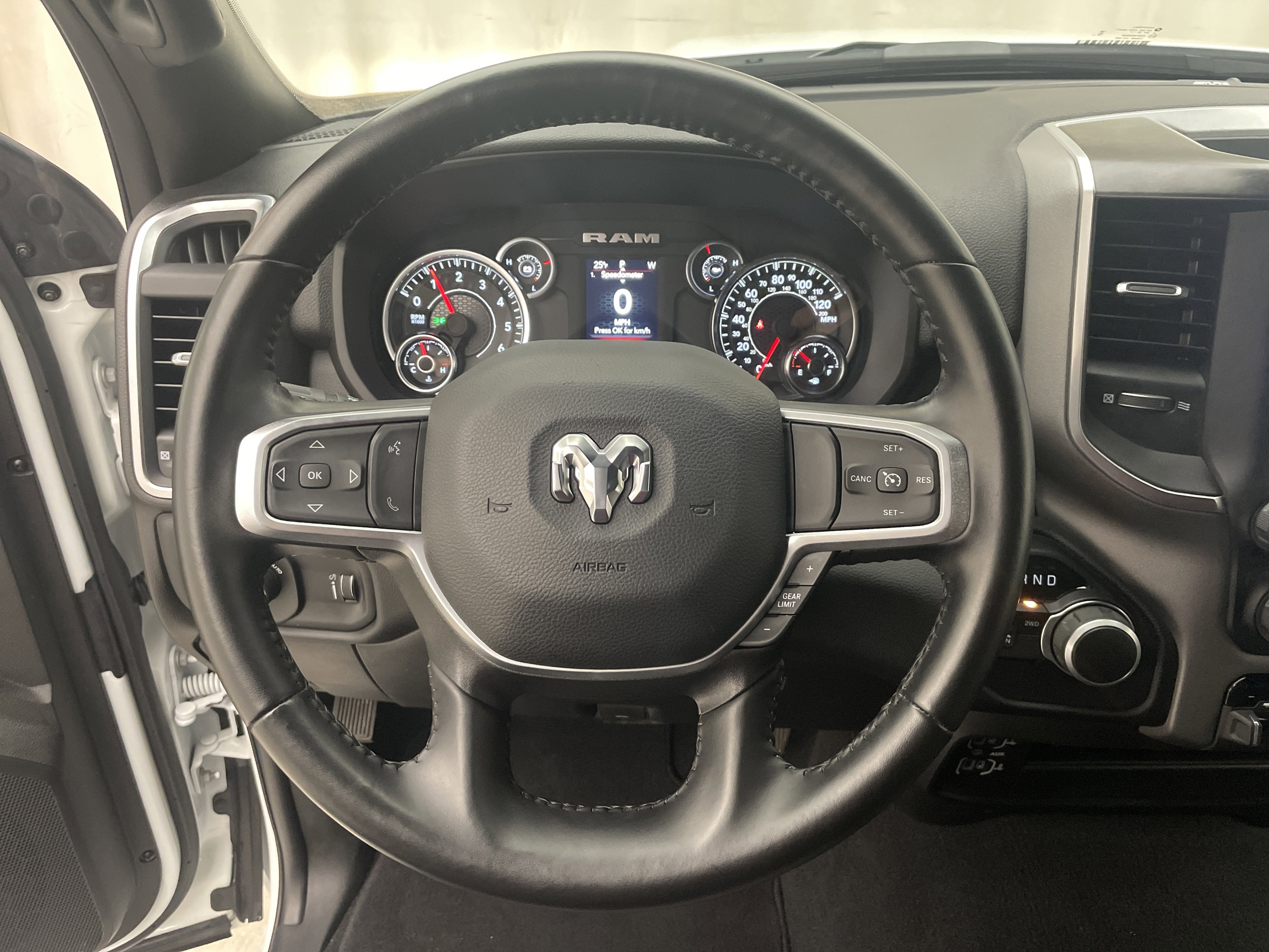 2024 RAM 2500 Big Horn Crew Cab 4x4 6'4' Box