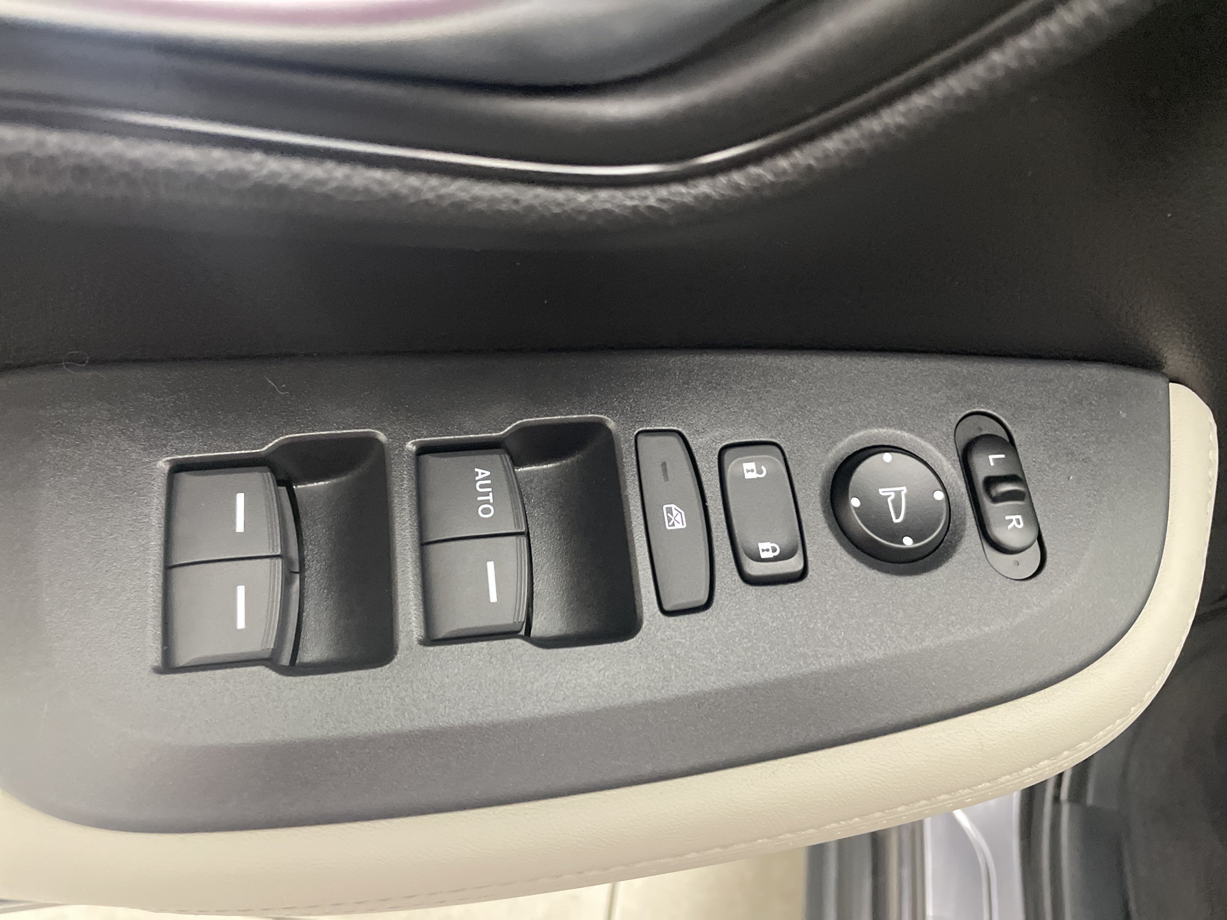 2023 Honda HR-V 2WD LX