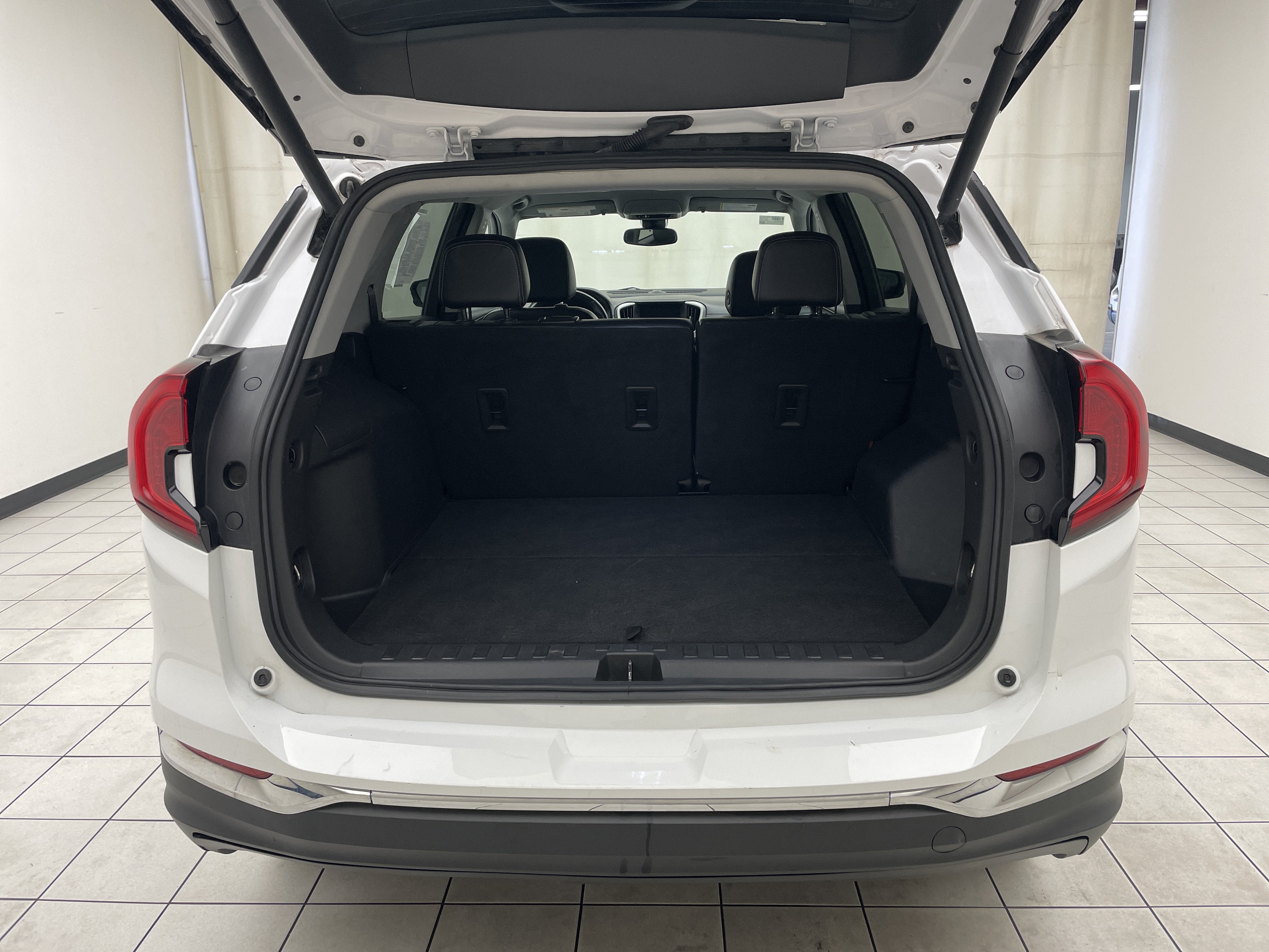 2022 GMC Terrain AWD SLT