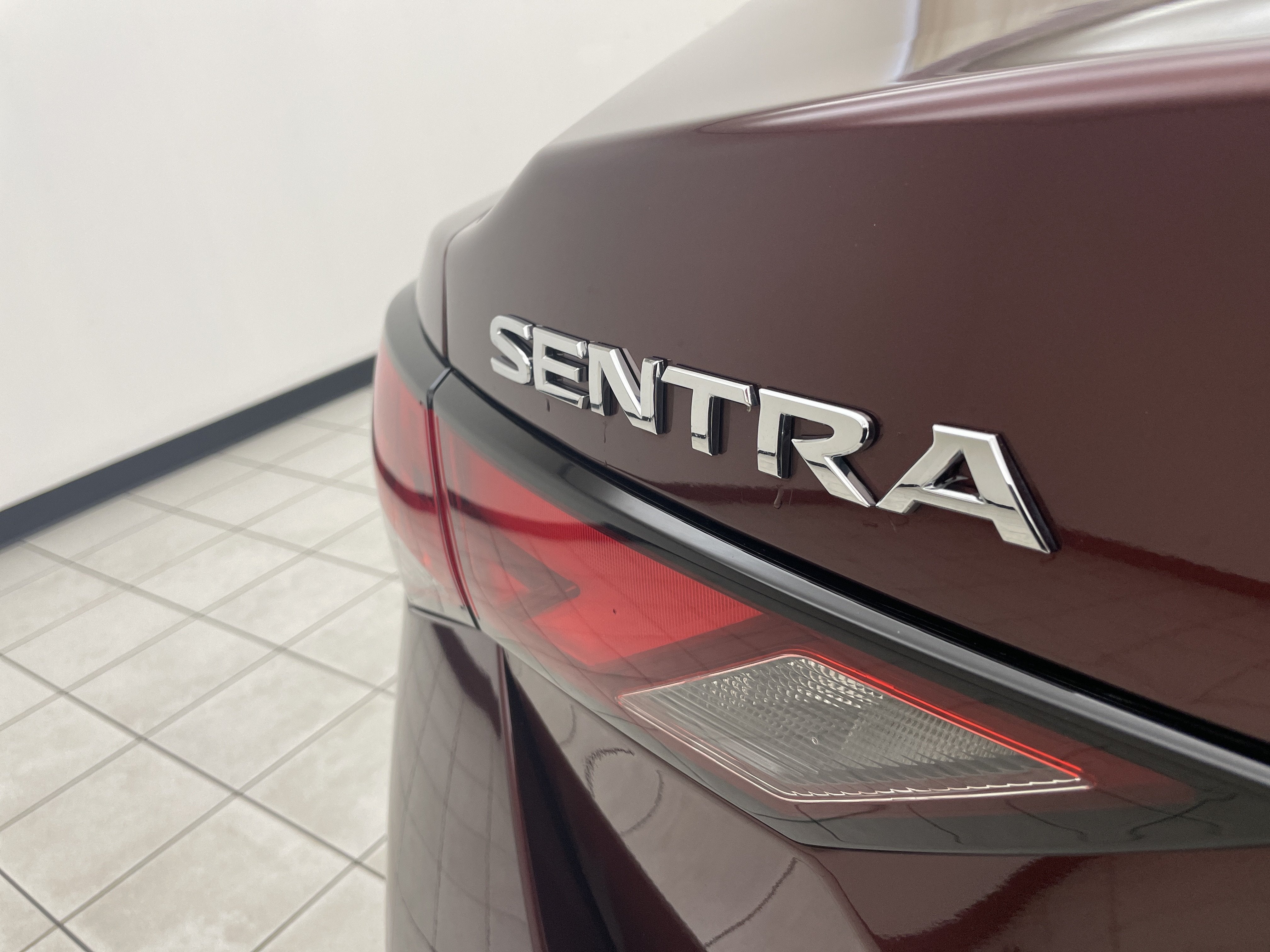 2024 Nissan Sentra SV Xtronic CVT