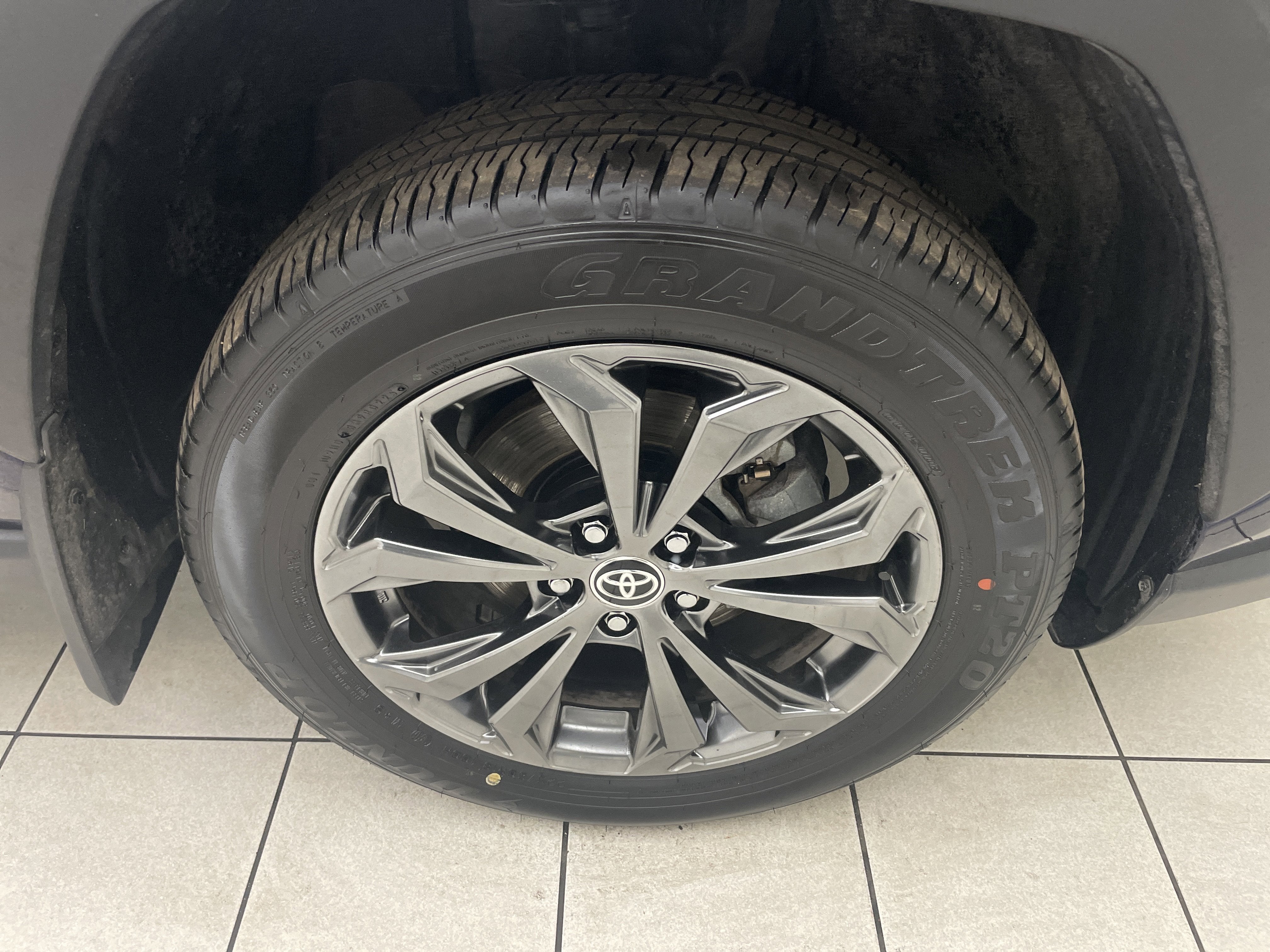 2023 Toyota RAV4 Hybrid XLE Premium