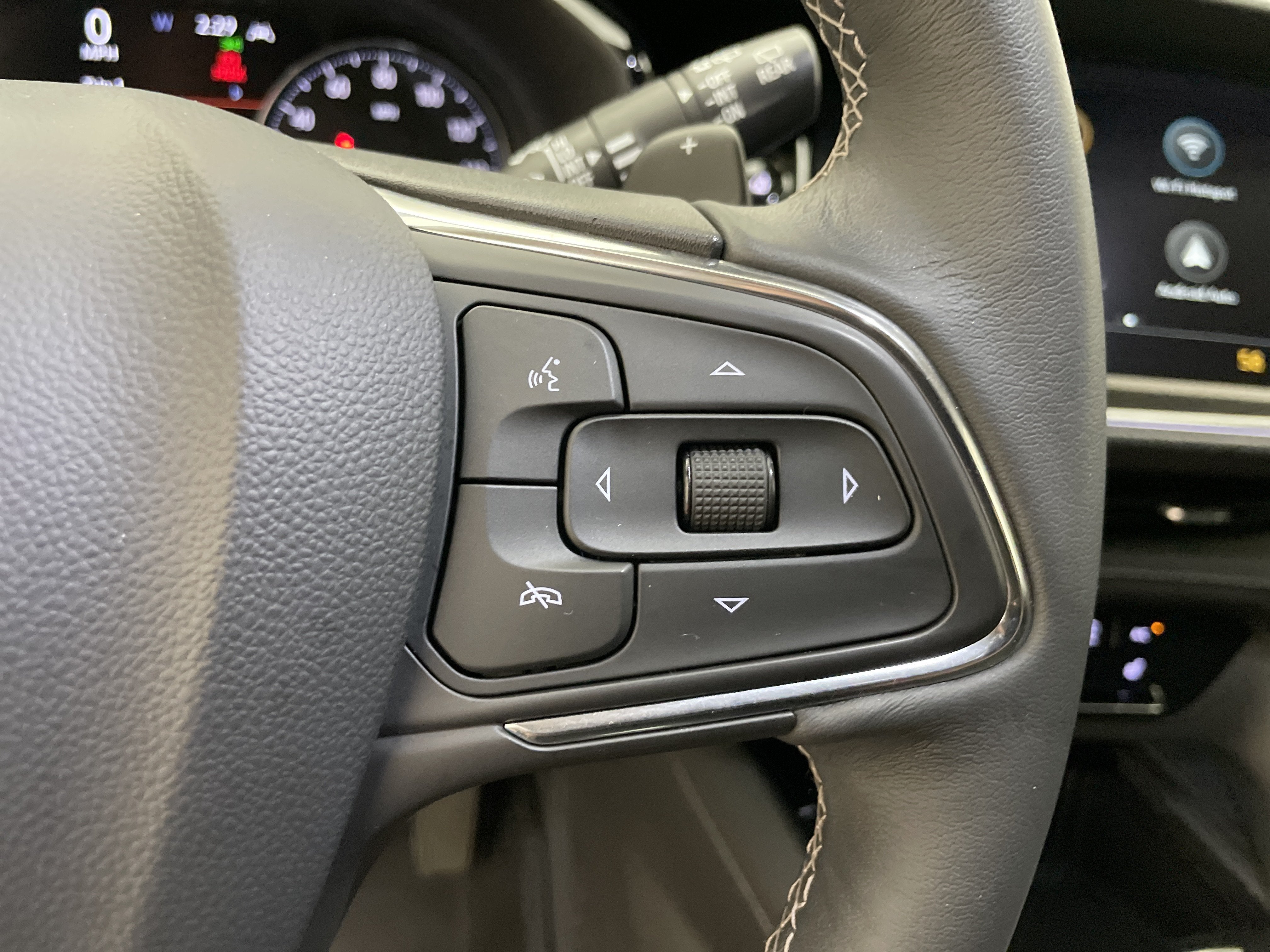 2023 Buick Envision Essence AWD