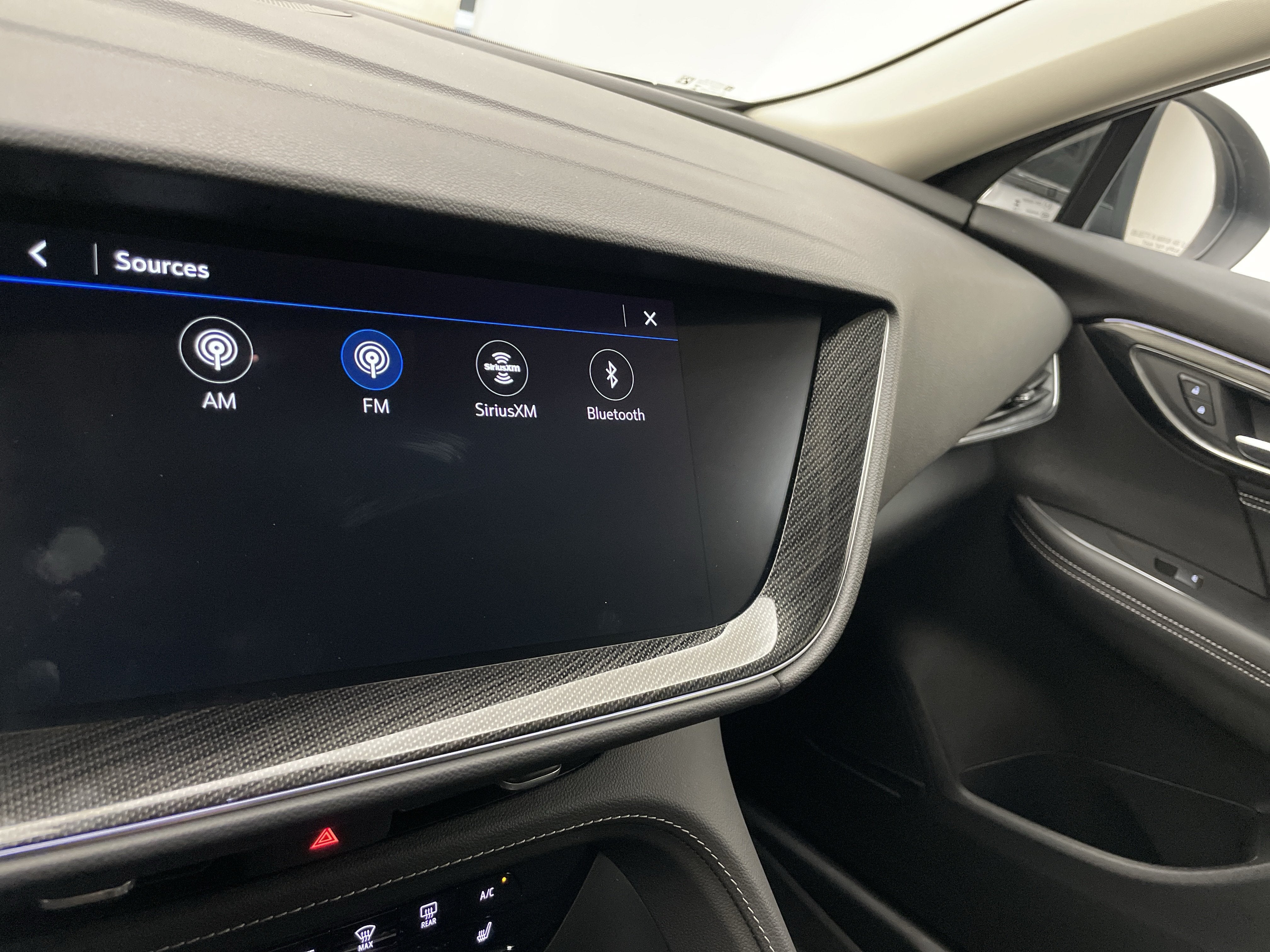2023 Buick Envision Essence AWD