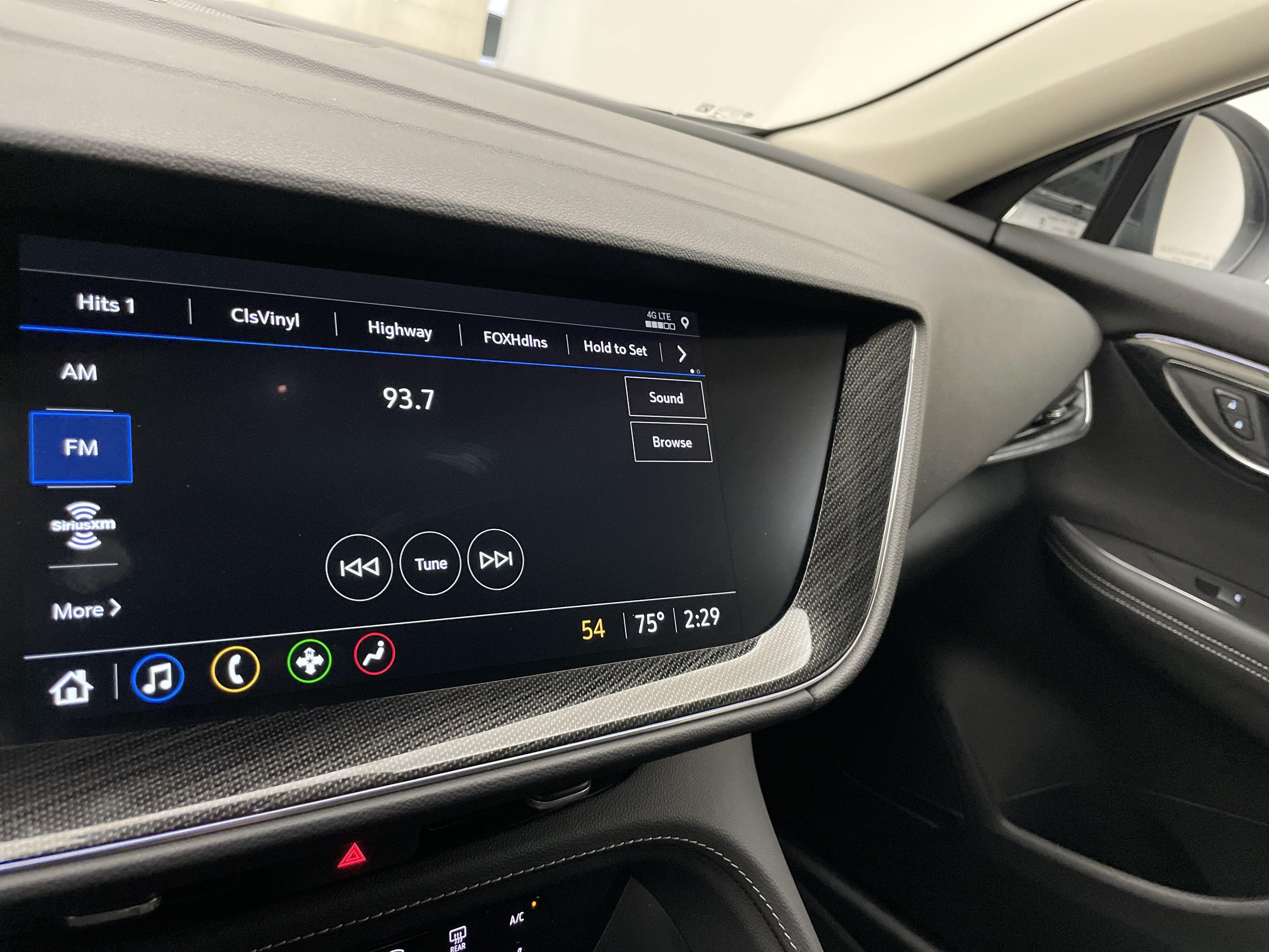 2023 Buick Envision Essence AWD