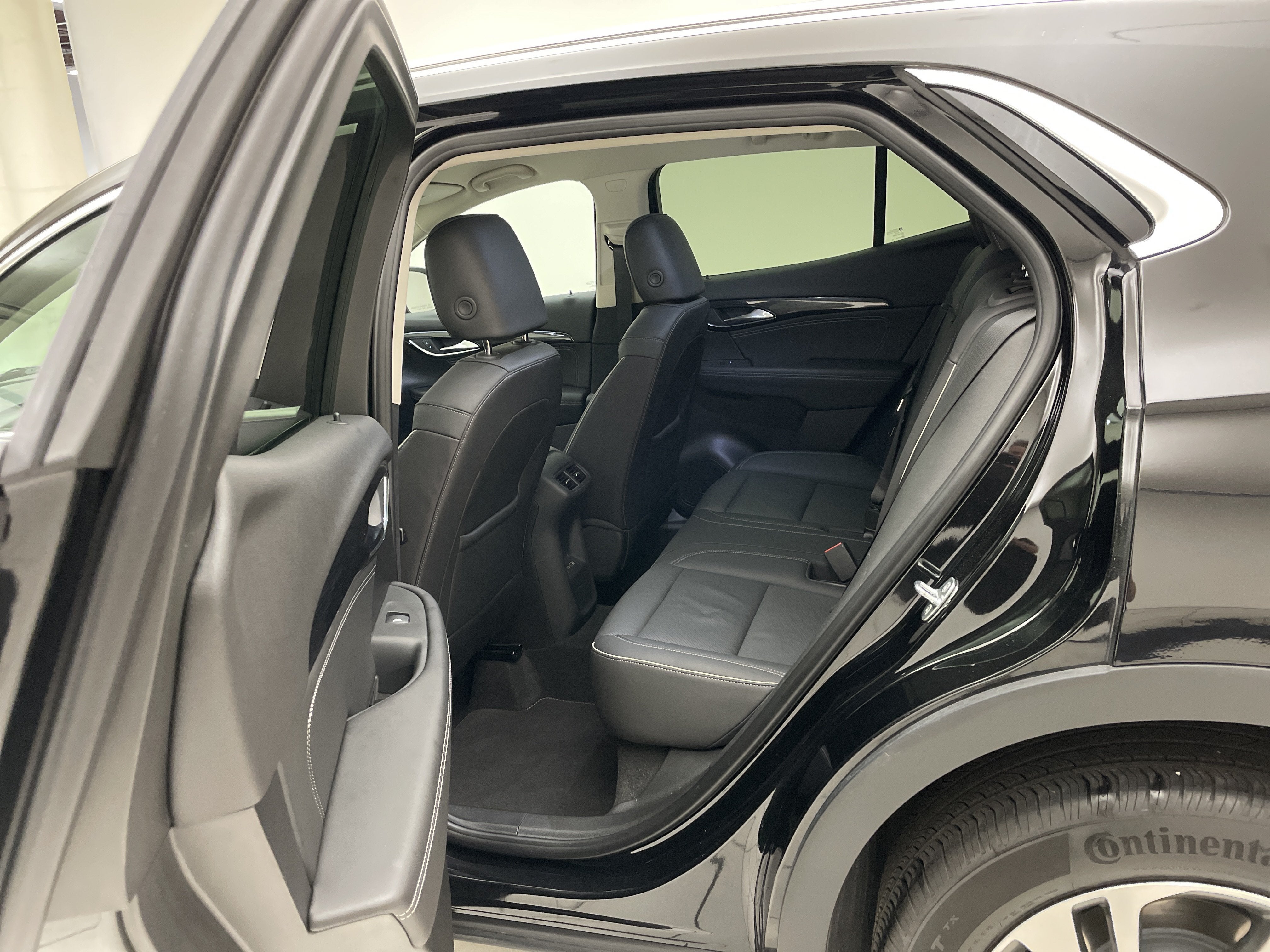 2023 Buick Envision Essence AWD