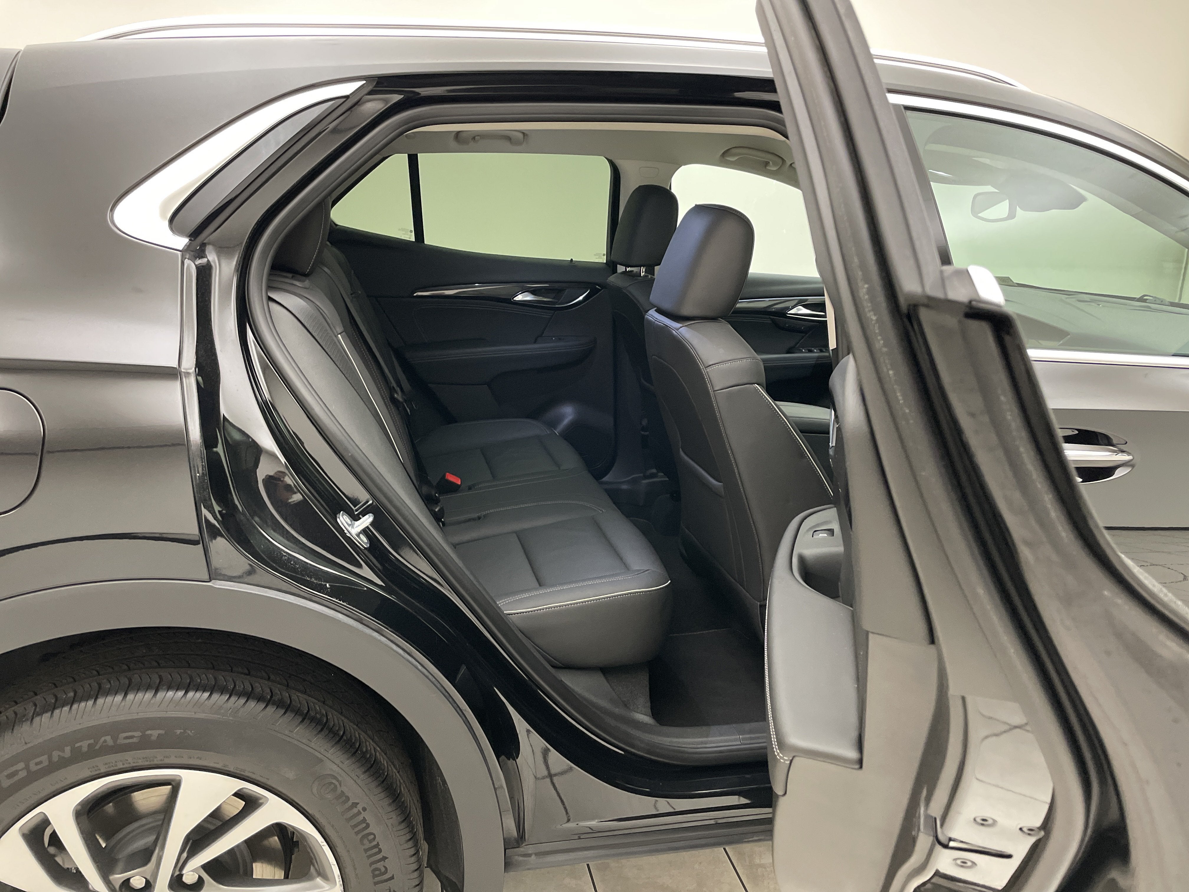 2023 Buick Envision Essence AWD
