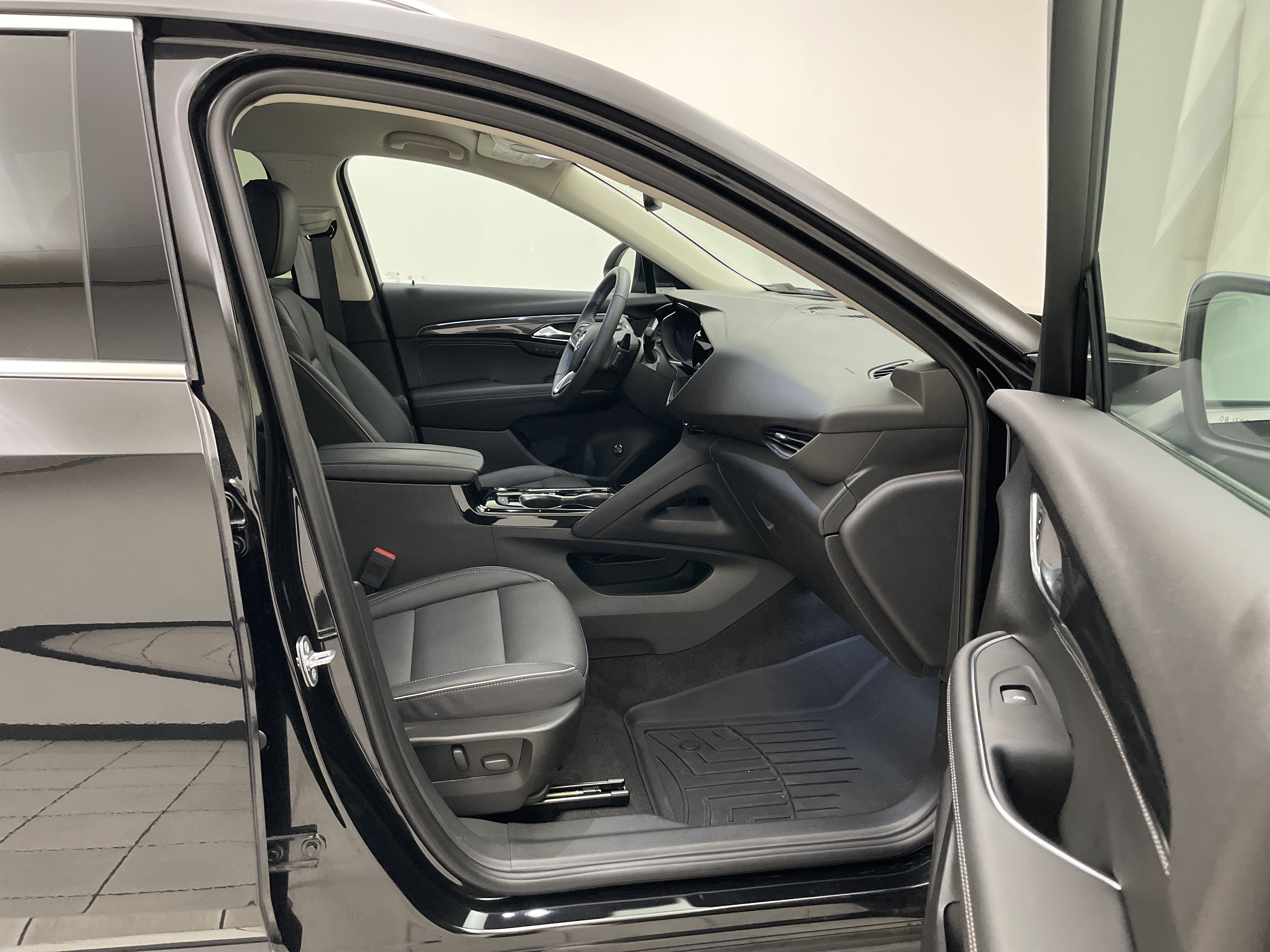 2023 Buick Envision Essence AWD