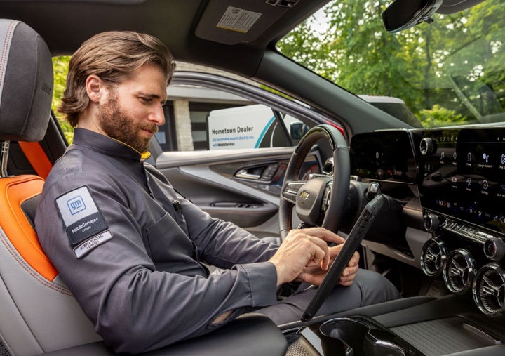 Sheboygan GMC Mobile Service Technician